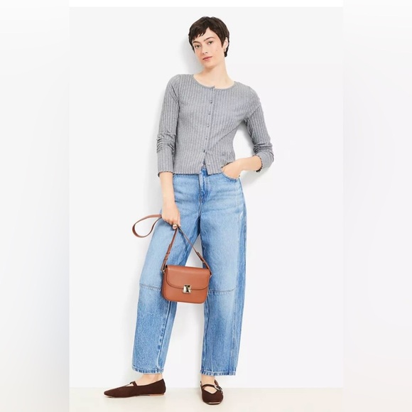 LOFT High Rise Barrel Jeans, size 6 - Picture 3 of 6